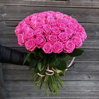Купить Розы Премиум 29 шт розовые высота 50 см ( на фото 51 шт) арт. в Москве